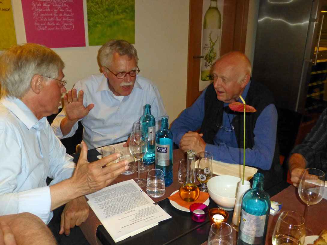 Klassentreffen OIb 2013-16 Heiner Grube im Gespräch mit Rolf-Peter Habbig und Peter Wunderlich
